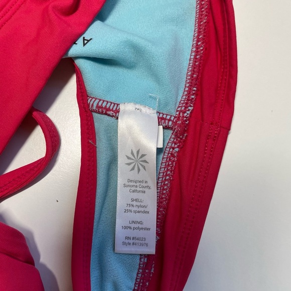 Athleta Hot Pink Ruched Keyhole Back Unlined Sports Bra Xsmall Women’s - Picture 8 of 9